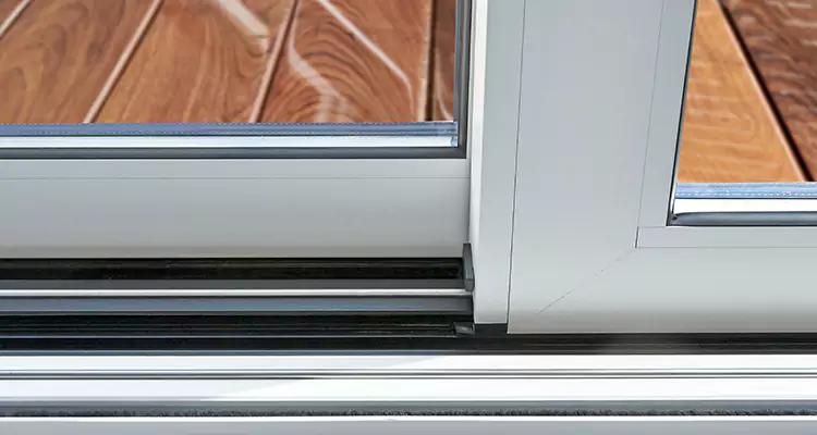 Patio Doors Leaking Water Issue Repair Services in Eustis, FL