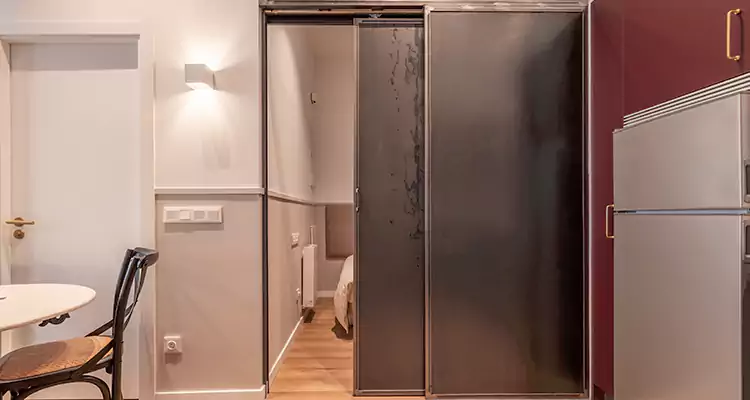 We Fix Closet Sliding Door in Eustis, FL 
